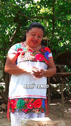 27K views · 1K reactions | Cochinita Pibil Maya  La auténtica cochinita pibil con la chef maya Rosalia chay Chuc, una experiencia única. El video completo ya está en mi canal, no te lo pierdas ▶️ #comida #recetas . | Mexicocookingclub Fans | Facebook