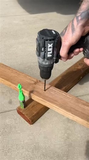 Handy little tool for marking through thicker material #flexpowertools #tools #DIYAttachment #PowerToolTips #DIYTools #HandyHack #ToolModification #construction #QuickFix #tr #tips #OscillatingTool | Fatimata Yetunde