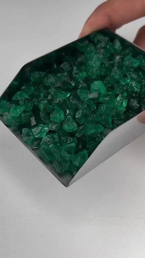 Gemstone Faceting.💎💎 . . . . . . . . #gemologist #gemology #gemstonefaceting #lapidaryartist #gemologicalinstituteofamerica #saad_gemstones_trader