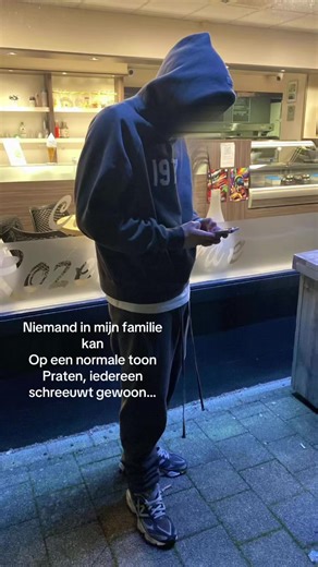 Video's van E_0314 (@a.k.e49) met origineel geluid - E_0314