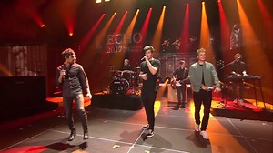 Schaut euch hier noch einmal den ganzen Auftritt von Wincent Weiss, Tim Bendzko und Max Giesinger vom #Echo2017 an: https://youtu.be/-z_e5flyB_g | Digster Pop