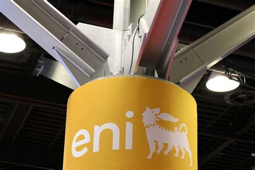 Eni Considers Return to Oil and Gas Trading - FT