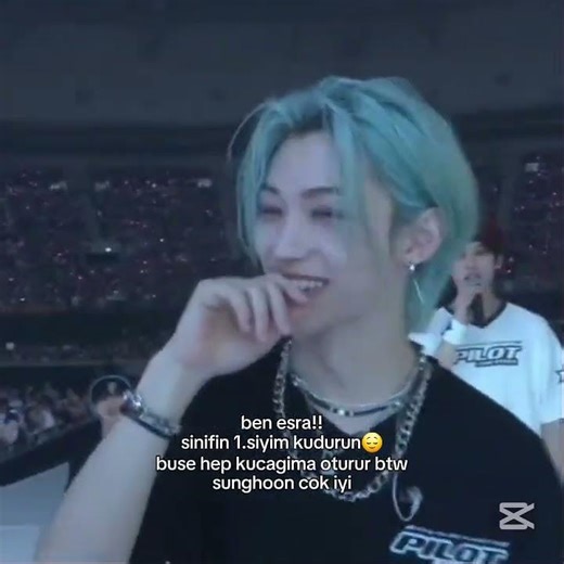 Ay korktum arkadæslaær😈👅 #kpop #straykids #keşfetbeniöneçıkar #anasayfayadüş #fypシ #keşfetteyiz