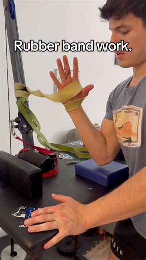 Rubber band workout.😱 #armwrestling #workout