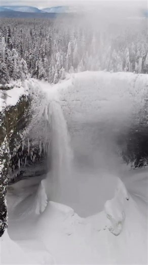 Super, Natural British Columbia on Instagram: "When winter takes hold of Helmcken Falls. ❄️ Would you brave the cold to see it? Credit: @dahul #exploreBC"