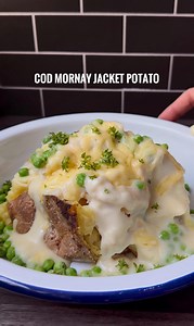 Creamy, cheesy, and utterly comforting! This Cod Mornay Jacket Potato is the perfect balance of crispy skin, flaky fish, and a rich béchamel sauce, topped with melty cheddar and sweet peas. A cozy classic you’ll want to make again and again! ✨ Who’s ready to dig in?#LoadedPotato #codmornay #ComfortFood #ComfortFood #CheesyPotato #AirFryerRecipes #easycooking #simplehomecooking #onabudget #potatorecipes #easyrecipeideas #quickmeal #sides #leftovers #smashedpotatoes #jacketpotato #jacketpotatoes #