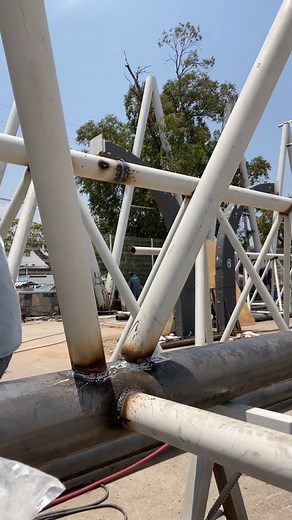 🧑‍🏭 Lleva tus habilidades de soldadura al siguiente nivel! Haz clic aquí 👉@soldador.para.todos👈 y aprende con los mejores consejos y técnicas 🥇⚡ @soldador.para.todos 🥇 #AmperajePreciso #SoldadoresUnidos #SoldaduraDeCalidad #ElectrodoRevestido #TécnicasDeSoldadura #MIGMAG #SoldaduraTIG #TrabajoConMetal | Maestro de soldadura