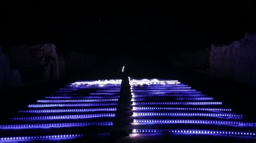 Showjockey DMX pixel tubes #DMX512 #rgblights #DMXBar #lightingdesign #nightclub #stageshow