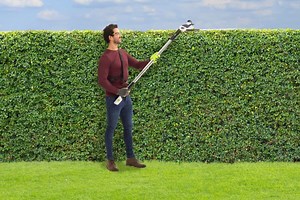 GTech HT50 Hedge Trimmer Review (£75 Discount Code)