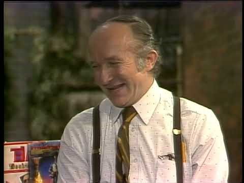 1783 - Mr Ortiz Runs Hooper's Store for the Day