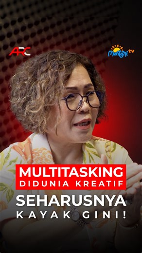 ARC Media on Instagram: "Selama ini kita selalu diajarin “harus multitasking.” Tapi ternyata… cara kita ngerti multitasking itu sering keliru dari awal. Dan penjelasan Bu Siwi di sini, jadi ngebuka mata kita tentang multitasking yang justru bikin kerja kreatif jadi jauh lebih masuk akal. Kalian Toriors sendiri tipe yang multitasking atau fokus satu-satu? Dan menurut kalian, multitasking itu sebenarnya apa sih? Drop insight kalian di bawah ya 😉"