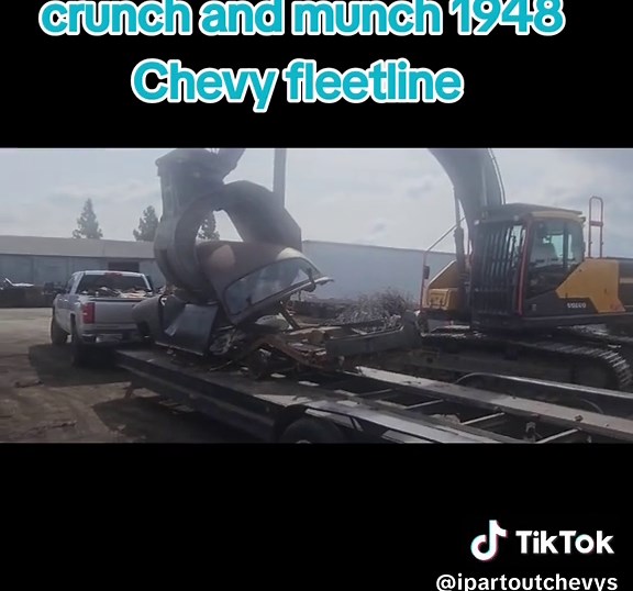 Crunching and Munching 1948 Chevy Fleetline at the Crusher