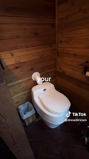 we stayed in this furturistic treehosue in the middle of the woods! #treehouse