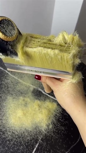 the process of cutting a paint brush using an amazing razor #brush #razor #popular #shorts