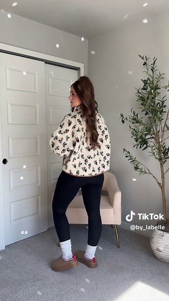 Cozy Fall Jacket Style Inspirations