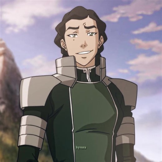 Guys idk anything ab Hange Zoe should I watch aot - dt @rena @ren #kuvira #hangezoe #foryoupage #aot #tlok