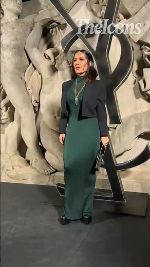 Salma Hayek Posing At Premiere #salmahayek