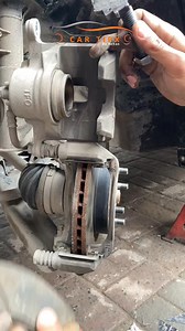 3.9M views · 17K reactions | Pushing Back Front Brake Piston Easily #mechanic #automechanic #automotive #automobile #carrepair #carfix #uk #usa #toyota #honda #suzuki | Car Tipx | Facebook