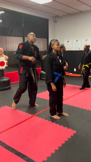 Technique Tuesday: Fallen Cross — timing, structure. #TekioKenpo #AmericanKenpo #KenpoLife #TechniqueTuesday #FallenCross #KenpoFlow #MartialArts #SenseiTy #KeepTraining | Tekio Kenpo Academy