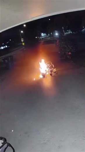Woman escapes seconds before wheelchair battery explodes