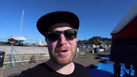 Repainting my 30yr Old ITALIAN YACHT!