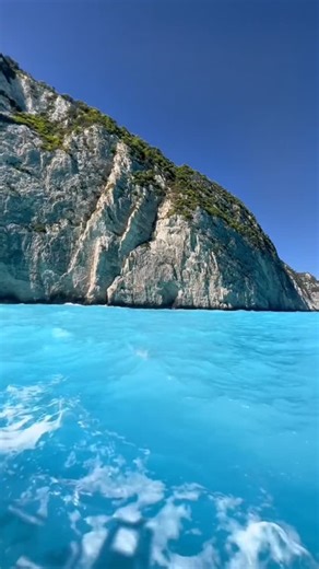 Greece Ελλάδα 🇬🇷 Travel | Hotels | Tips on Instagram: "Most Beautiful Places in Greece 🥹✨ Places that don’t feel real! ✈️ 📲 Discover the fastest growing travel App Travly 🌍 Travly creates a unique experience combining TikTok‘s visual charm with Booking.com functionality! (link in bio) (DM us please for credits or removal) #adventure #instatravel #nature #traveltheworld #greece"