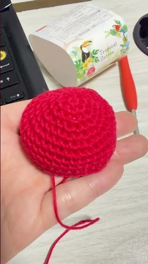 スパイダーマンのあみぐるみを編んでみました #かぎ針編み #ハンドメイド #かわいい
