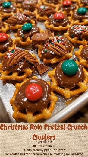 Christmas Rolo Pretzel Crunch Clusters | Cakecrafted Recipes