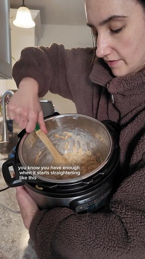 Alex MacLaren | Kayla’s favourite instant pot macaroni and cheese! Plus an instant pot tutorial #easyweeknightmeals #momlife #instantpot | Instagram