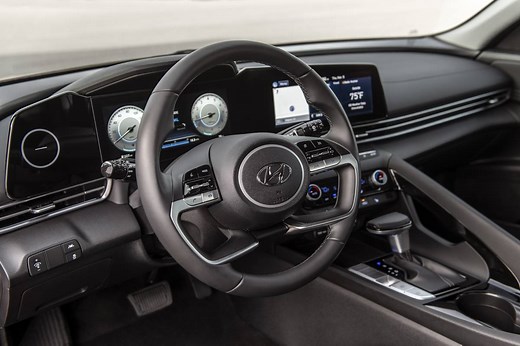 What Is That Round Thing On the 2021 Hyundai Elantra’s Dashboard? | Cars.com