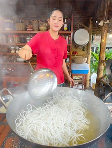 Tasty crispy rice noodle cook and eat | Cooking with Sros Team