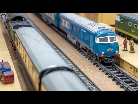 Tri-ang Railways R.555 Blue Diesel Pullman