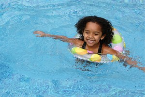 ‘I’m a parenting expert: here are 9 water safety tips for kids you need to know’ - Netmums
