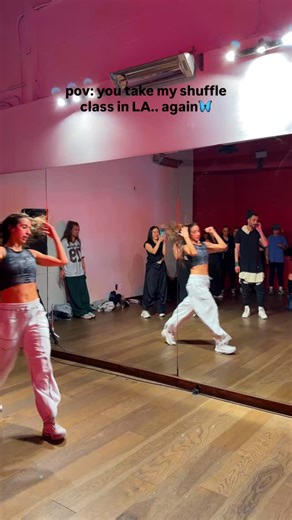 THE BIGGEST shuffle event of the year is coming to Los Angeles…🙈🤯🪐 From super beginners to advanced shufflers— this weekend is about LOVE, dance, connection, community & growth. For all levels, all ages, all backgrounds!✨ If you’ve always wanted to learn how to shufffle... this is your calling, this is your chance! shuffleverse dance event will be THIS April 24th-27th, 2026! & YOU are invited 🫶🏽 @theshuffleverse is a 3-day ALL SHUFFLE dance convention consisting of back to back shuffle work