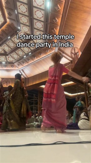 💕Ginger Banks💕 (@thegingerbanks)’s video of dance party