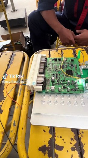 Hino 300 ECU Reading and Writing Guide