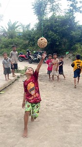 the first child is very cute😊 #spike #sepaktakraw #rollspike | Muhammad Ridwan