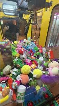 Claw Machines At This ABANDONED MALL!