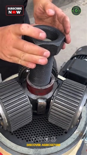 Introducing the innovative pellet goat feed making machine – a game-changer for farmers and livestock owners! This advanced machine efficiently transforms various raw materials into high-quality, nutrient-dense pellets specifically designed for goats. Its user-friendly design allows for easy operation, while the robust construction ensures durability and longevity in any farming environment. By streamlining the feeding process, this machine helps optimize nutrition, reduce waste, and ultimately 