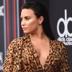 Demi Lovato to Give World Premiere Performance of New Song at 2020 Billboard Music Awards
