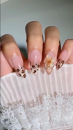 🌼 Cat Eye Leopard print with 3D Flower #nails #nailinspo #leopardnails