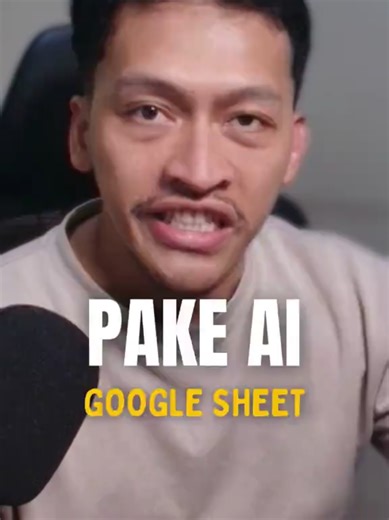 Tau ga sih, Google Sheets sekarang punya fungsi AI? 👀 Jadi kamu bisa panggil AI langsung dari cell buat: → Kategorisasi data → Sentiment analysis → Summarize text → Dan banyak lagi Di video ini aku contohkan buat analisis review customer. Tinggal ketik =AI(), kasih prompt, pilih cell yang mau dianalisis, enter. Kelar. Ratusan data? Tinggal drag aja. Ga perlu bacain satu-satu lagi. Save dulu biar ga lupa!