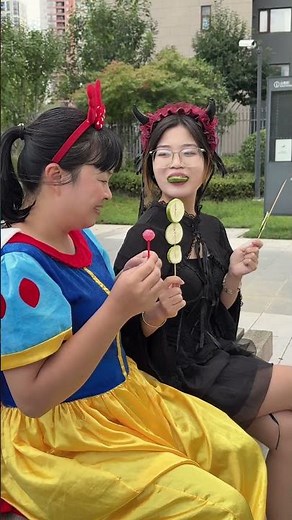 Snow White was fooled, haha!