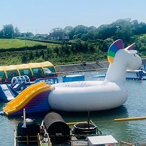[Hot Item] Commercial Water Park Inflatable Giant Unicorn for Floating Park for Sale