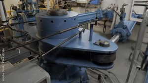 Linkage rod of rudder angle transmitter on steering gear of vessel