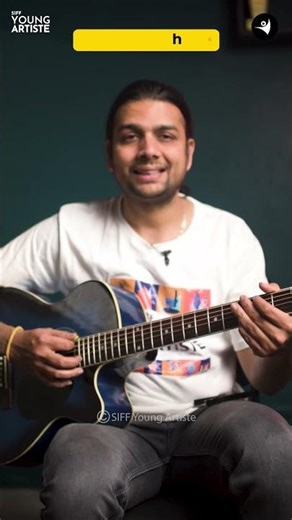 How to use a CAPO | Easy Guitar Lesson | Guitar tricks and tips #guitar #shorts #capo #siffguitar