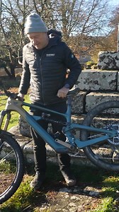 Let's check out the build and details on this new YT Decoy SN 👀 . #embn #ad #ebikes #emtb #bike #ebiking #emountainbike #ytindustries #ytbikes #decoy | Electric Mountain Bike Network