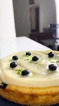 Bolo de limão siciliano com mirtilos 🍋🫐