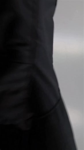 The UATAC Black Membrane Climashield Apex winter jacket is specially designed for professional personnel who are actively moving and performing tasks. The design and placement of all jacket elements take into account the needs of the professional, as well as the experience of using professional clothing. The outer fabric of the jacket is a membrane in a micro-ripstop weave made of 100% polyester. The membrane provides water protection of 10000mm and vapor permeability of 5000mm. Insulator, Clima