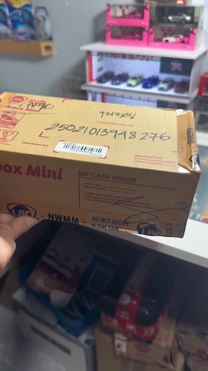 51K views · 1.2K reactions | Item galing sa bidding #minigt #diecast #honda #civic #hondacivic #collection #kaidohouse #164scale #tomica #hotwheels #tlvn #bus | WOD S64 Garage | Facebook